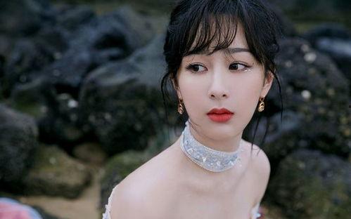 杨紫娱记爆料视频是真的吗,杨紫娱记爆料视频真实性揭秘